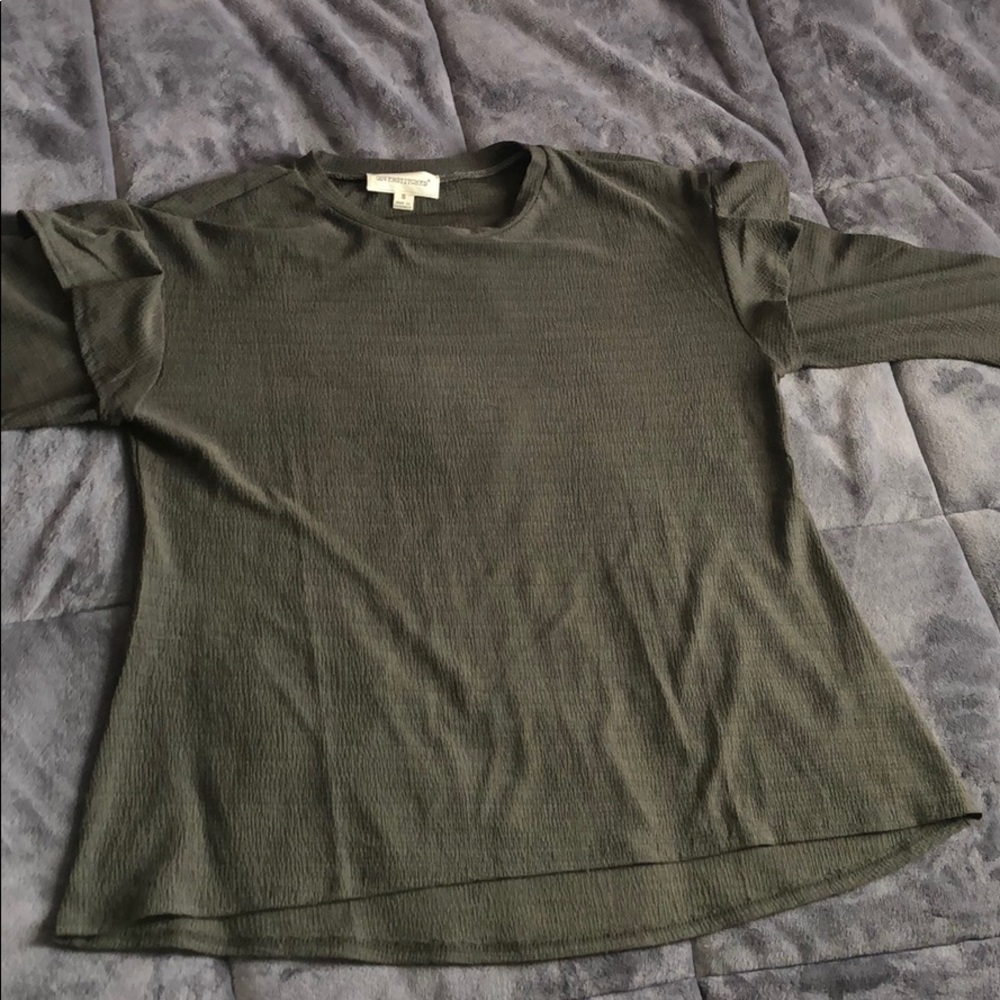 Cover stitched (buckle) ruffle top